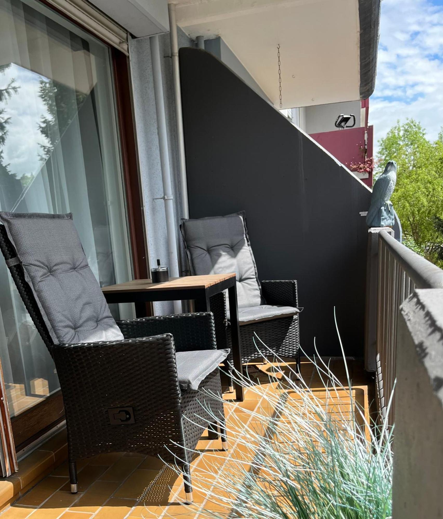 Living At Saarpartments -Adultsonly- 2 Bedrooms, Kitchen - Business & Holiday Apartments For Long- And Short Term Stay, 3 Min To Train Station, Secure E-Bike Parking! ซาร์บรึคเคน ภายนอก รูปภาพ